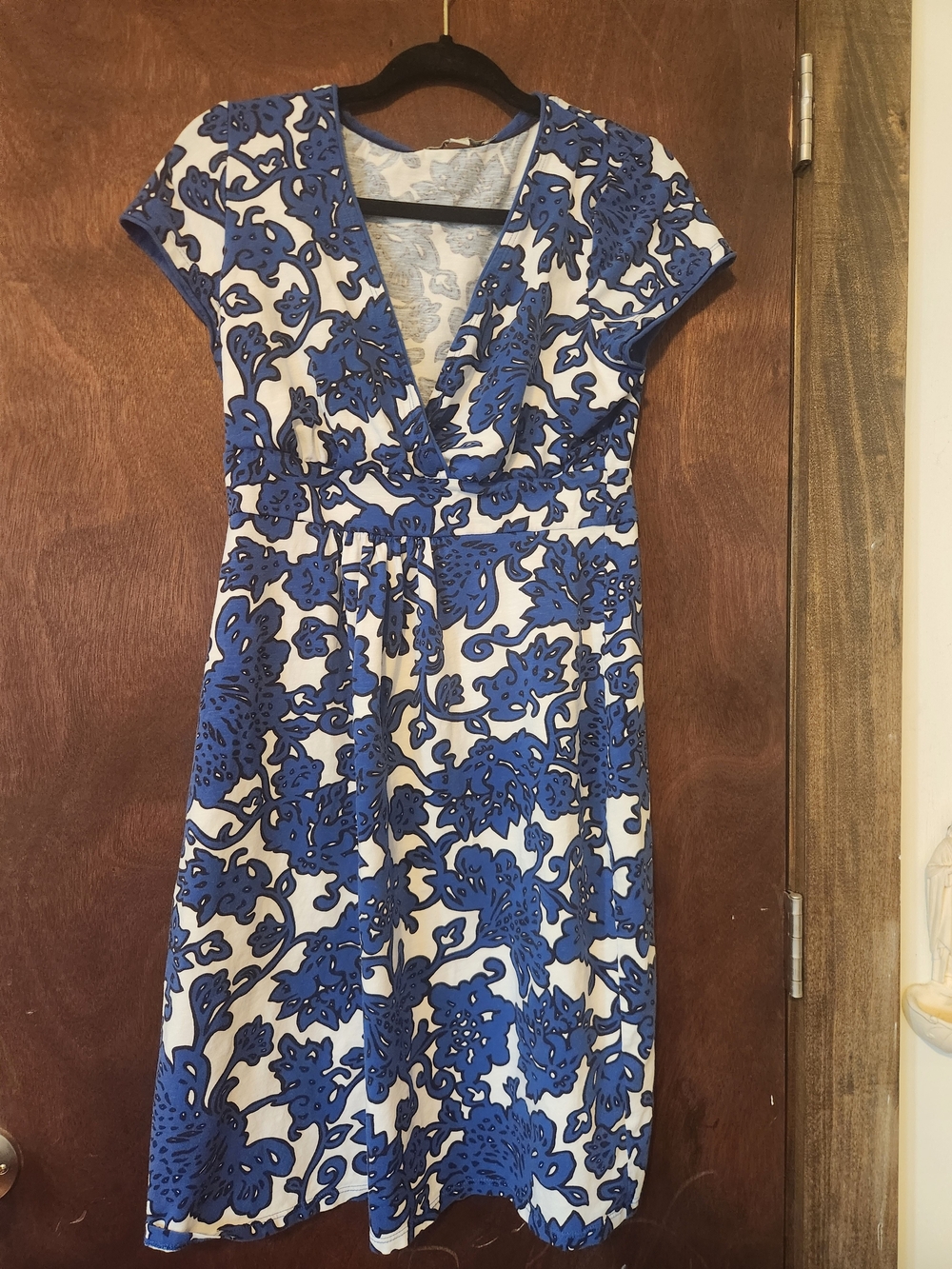 Size 8R Boden Faux Wrap Floral V-Neck